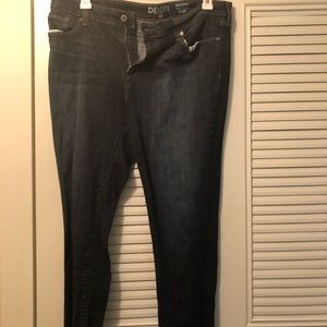 Straight crop jeans